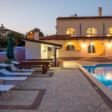 Hotel Via Flavia With Common Pool Labinci Zewnętrze zdjęcie