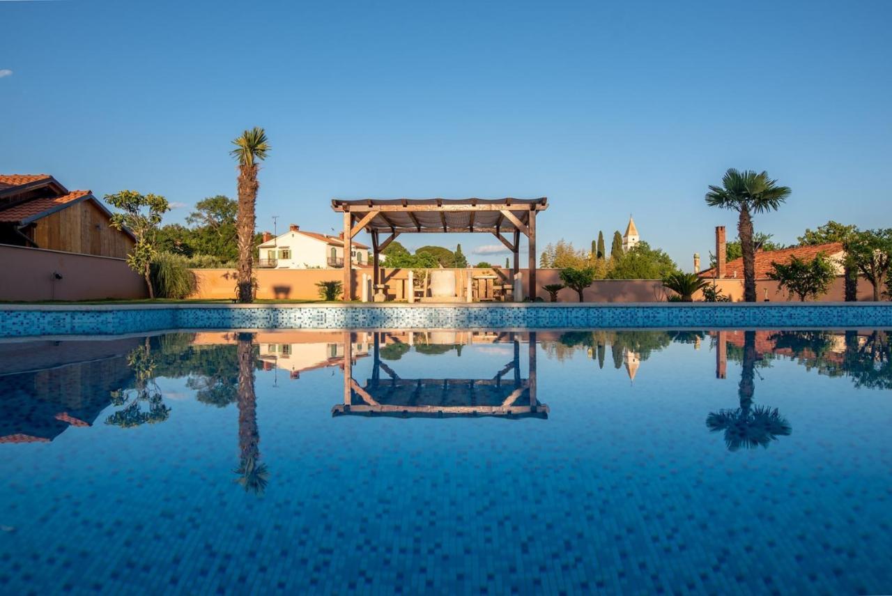 Hotel Via Flavia With Common Pool Labinci Zewnętrze zdjęcie